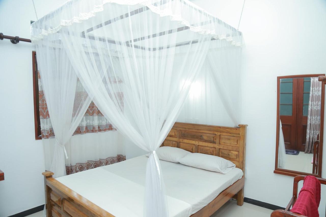 Ananda Villa Bentota Exteriör bild