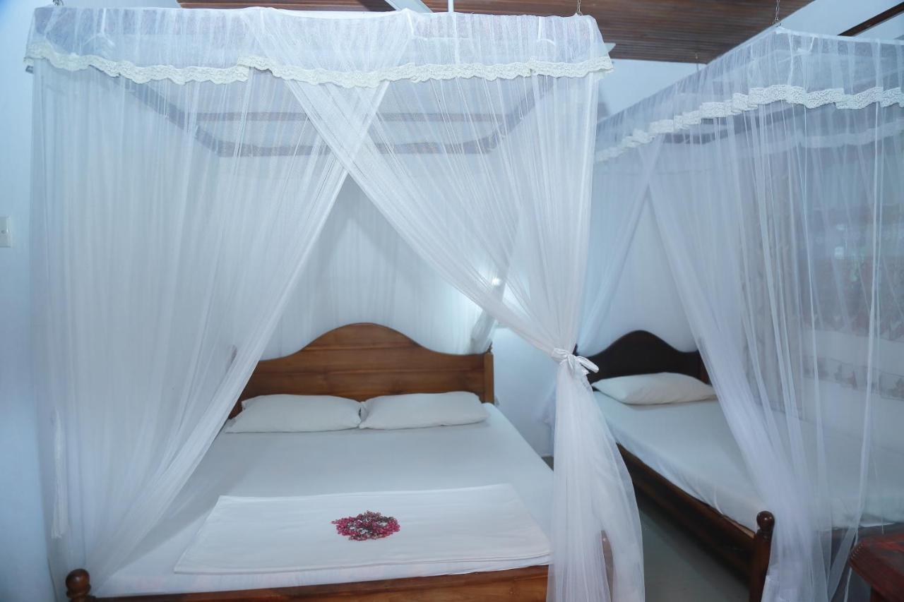 Ananda Villa Bentota Exteriör bild